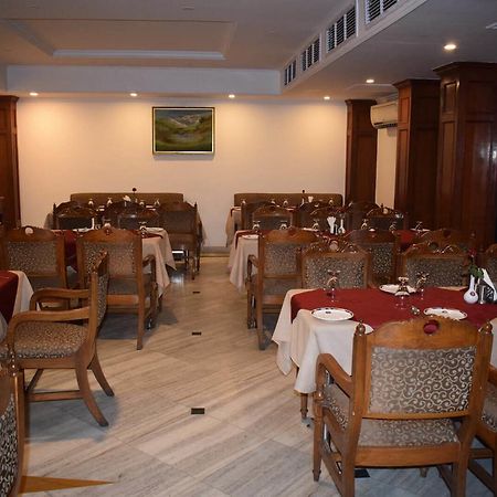Hotel Vaibhav Varanasi Eksteriør bilde